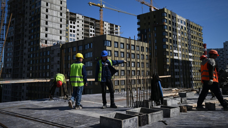 Объем строительных госзакупок в России вырос за год более чем на четверть