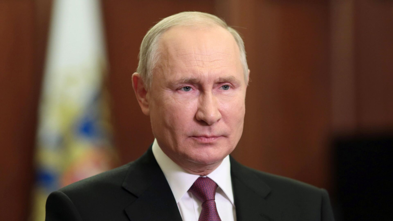 Путин поручил передать участок в Петербурге для стройки дворца спорта
