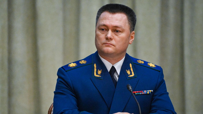 Краснов обвинил девелоперов в "безобразии" с переполненными школами