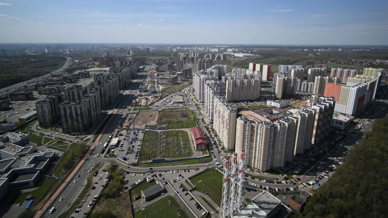 Ввод жилья в России в феврале упал на 17%