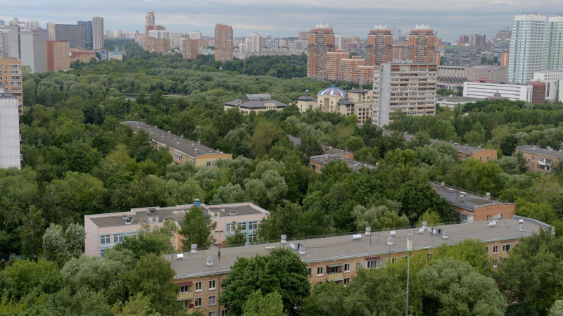 Ввод жилья в России за четыре месяца упал на 4%