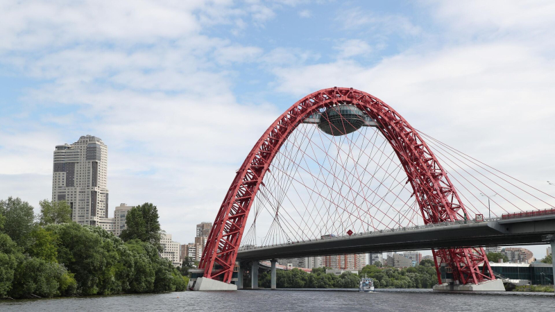 Новый пешеходный мост свяжет Красный Октябрь и Музеон