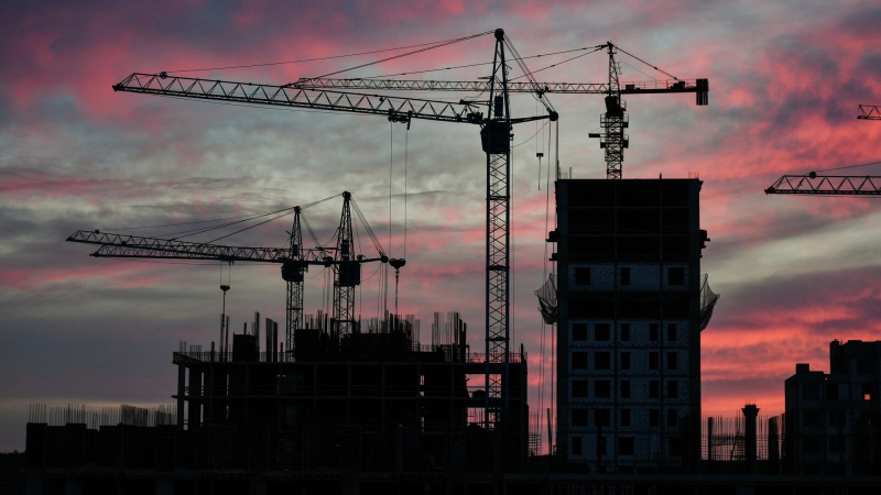 Более 3 млн "квадратов" жилья планируется ввести в Петербурге в 2023 году