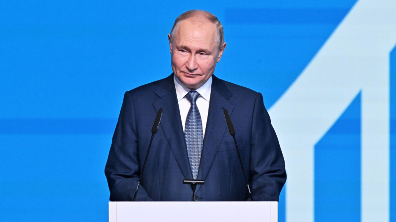 Путин: рекомендации по спортобъектам надо закрепить в градостроении