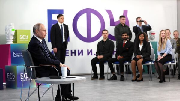 Путин: причал для судов "Седов" и "Крузенштерн" будет стоить 500 млн рублей