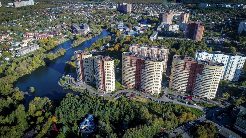 Экономист: в России будут расти только ближние пригороды мегаполисов