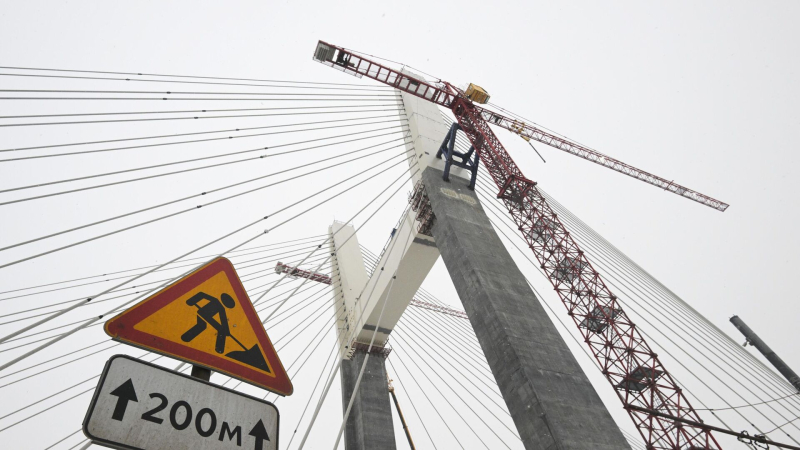 Губернатор заявил о реальности сдачи моста в Новосибирске в 2024 году