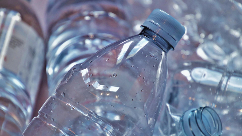 "Технониколь" займется переработкой пластиковых бутылок